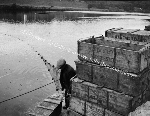 SALMON - NETTING ON THE MOY